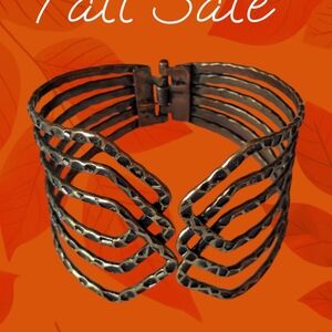 Halloween  bracelet in gold tone
